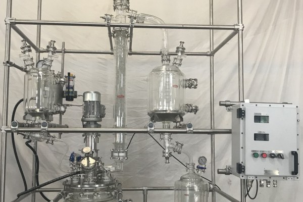 Batch Vacuum Distillation Unit